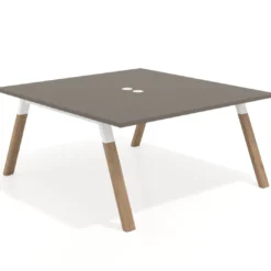 Mesa de oficina doble UvePro fondo 166, cantos rectos, estructura blanca/madera