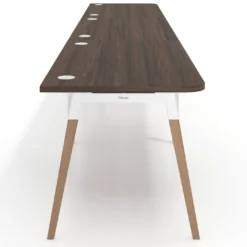 Mesa de oficina en continuidad Arki triple con bordes redondeados, fondo 80cm