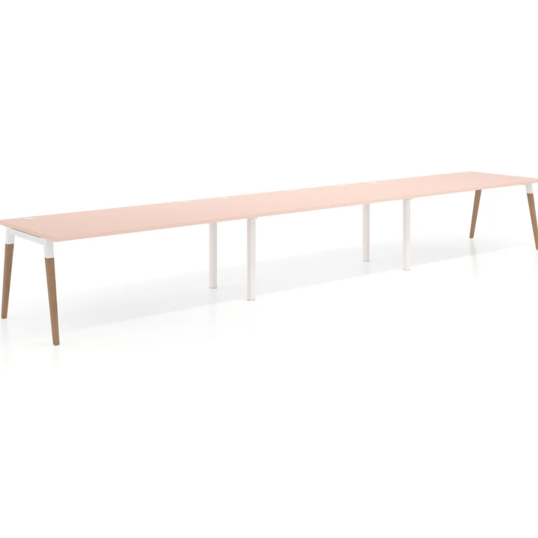 Mesa de oficina en continuidad Arki triple, patas de madera, fondo 100cm