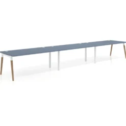 Mesa de oficina en continuidad Arki triple, patas de madera, fondo 100cm