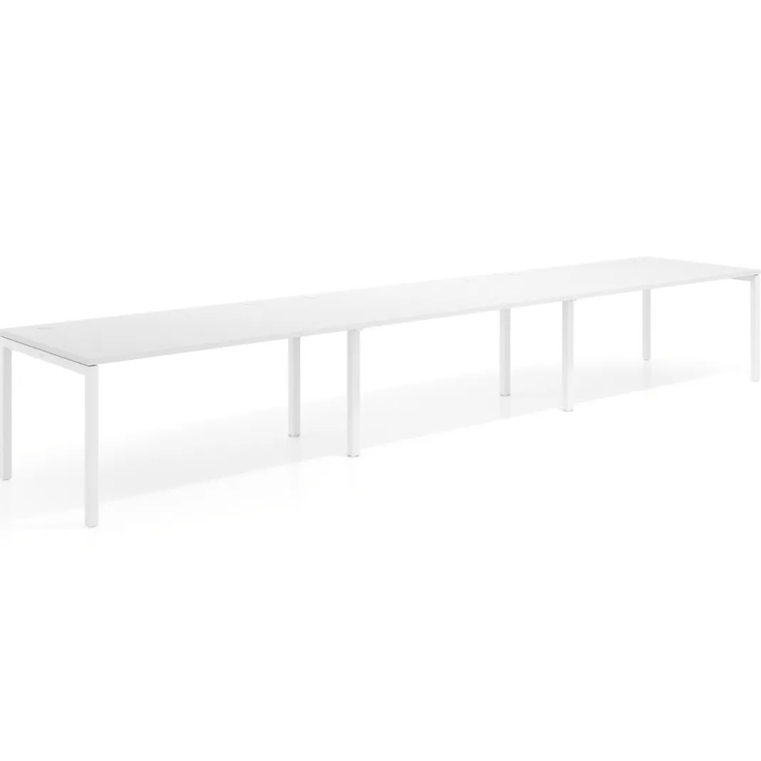Mesa de oficina en continuidad progresiva triple Kube, fondo 100cm, estructura blanca