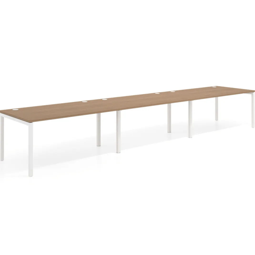 Mesa de oficina en continuidad progresiva triple Kube, fondo 100cm, estructura blanca
