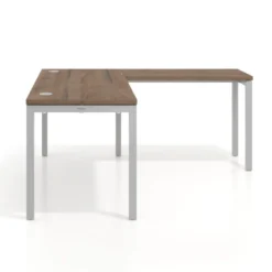 Mesa de oficina en L Kube fondo 68cm con ala estrecha, estructura aluminio