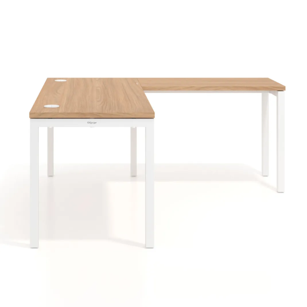 Mesa de oficina en L Kube fondo 68cm con ala estrecha, estructura blanco