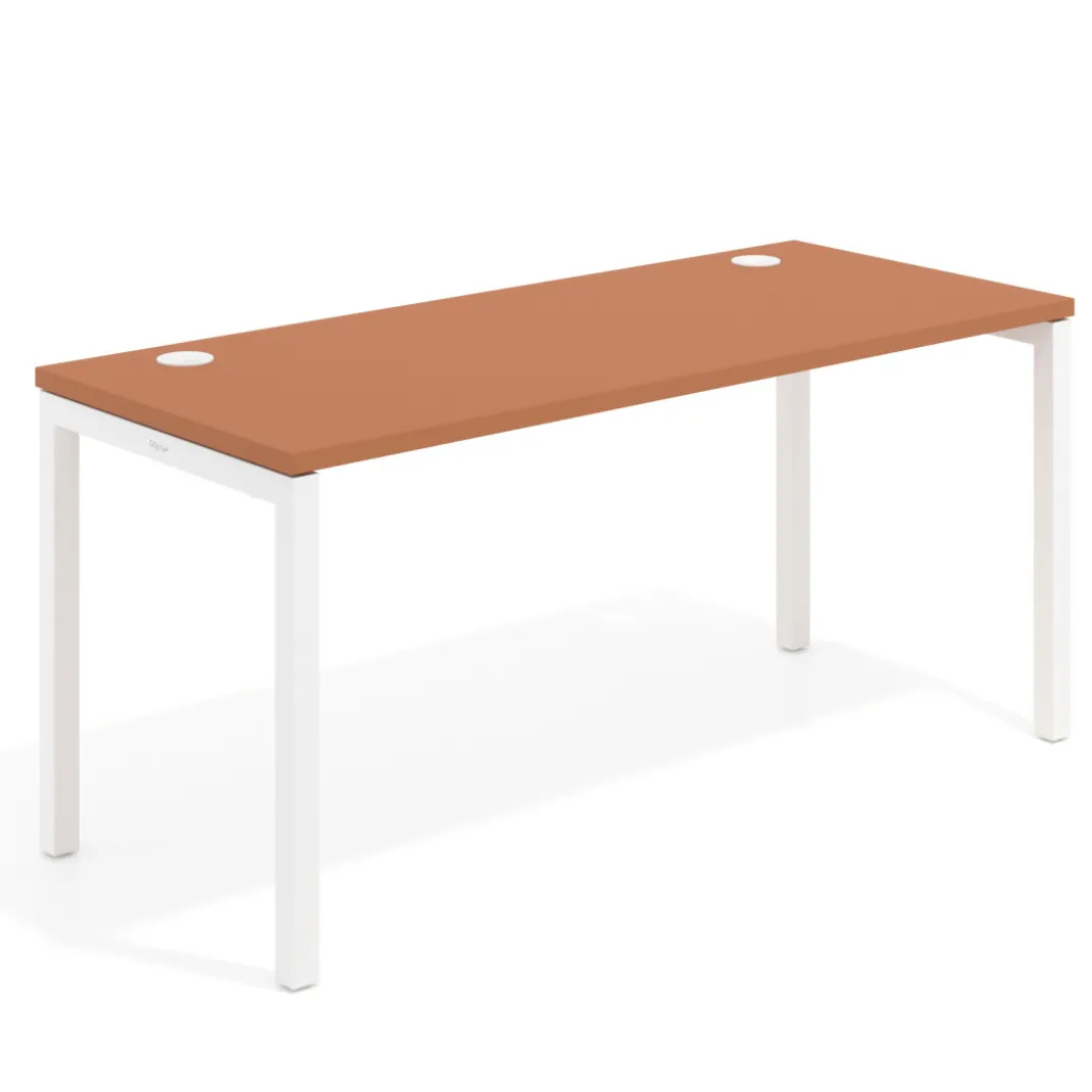 Mesa de oficina Kube fondo 68cm estructura blanca