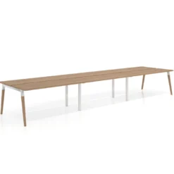 Mesa de oficina multipuesto Arki triple, fondo 126 cm, patas de madera