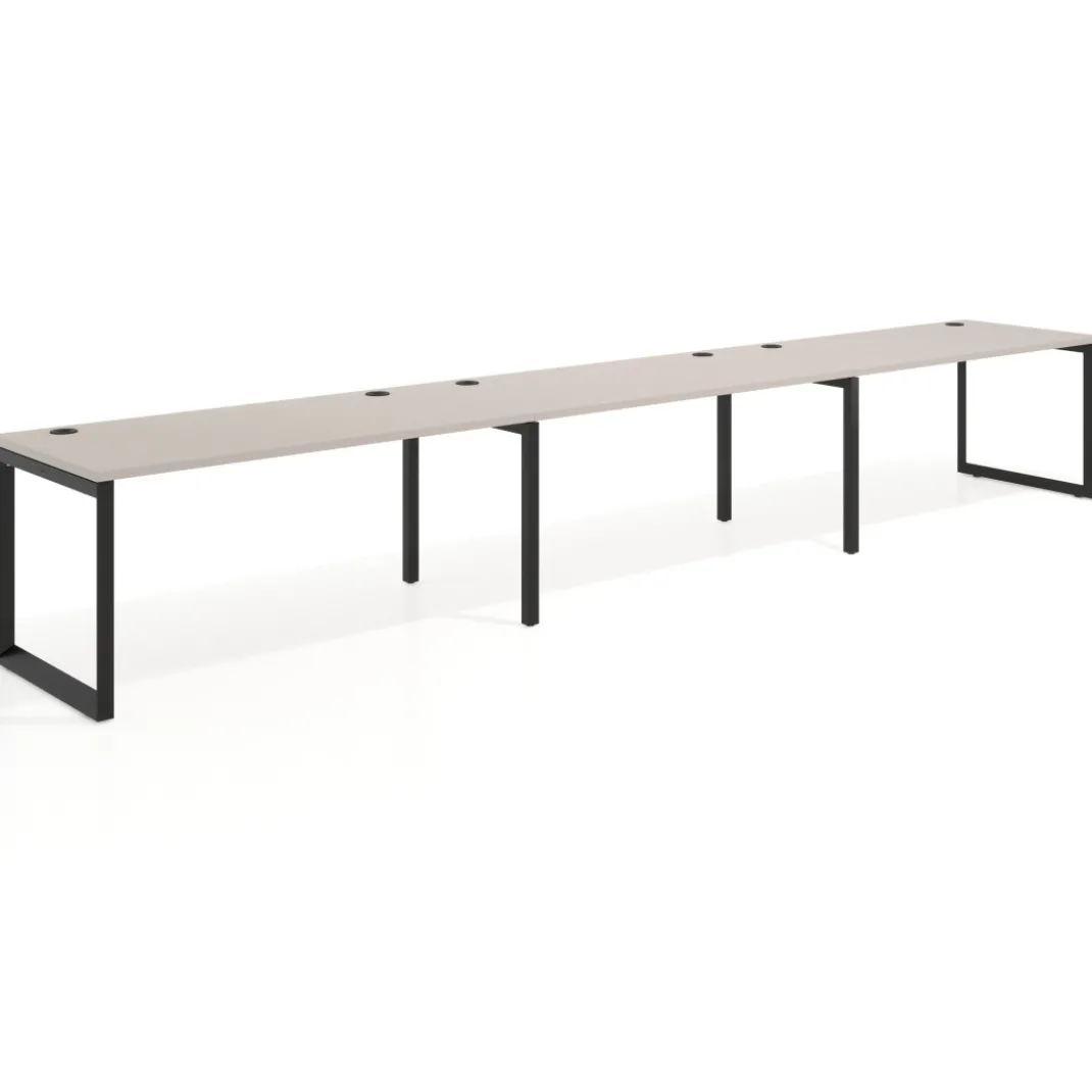 Mesa de oficina progresiva Delta triple, fondo 80cm, estructura negra
