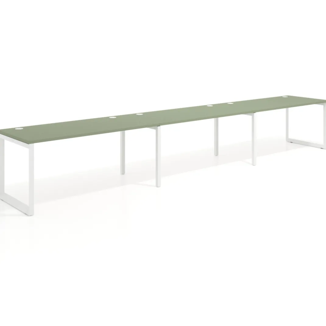 Mesa de oficina progresiva Delta triple, fondo 80cm, estructura blanca