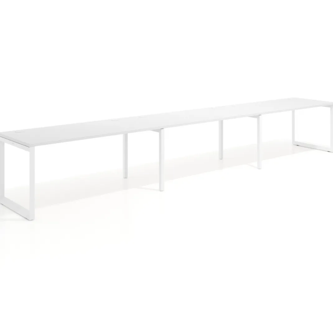 Mesa de oficina progresiva Delta triple, fondo 80cm, estructura blanca