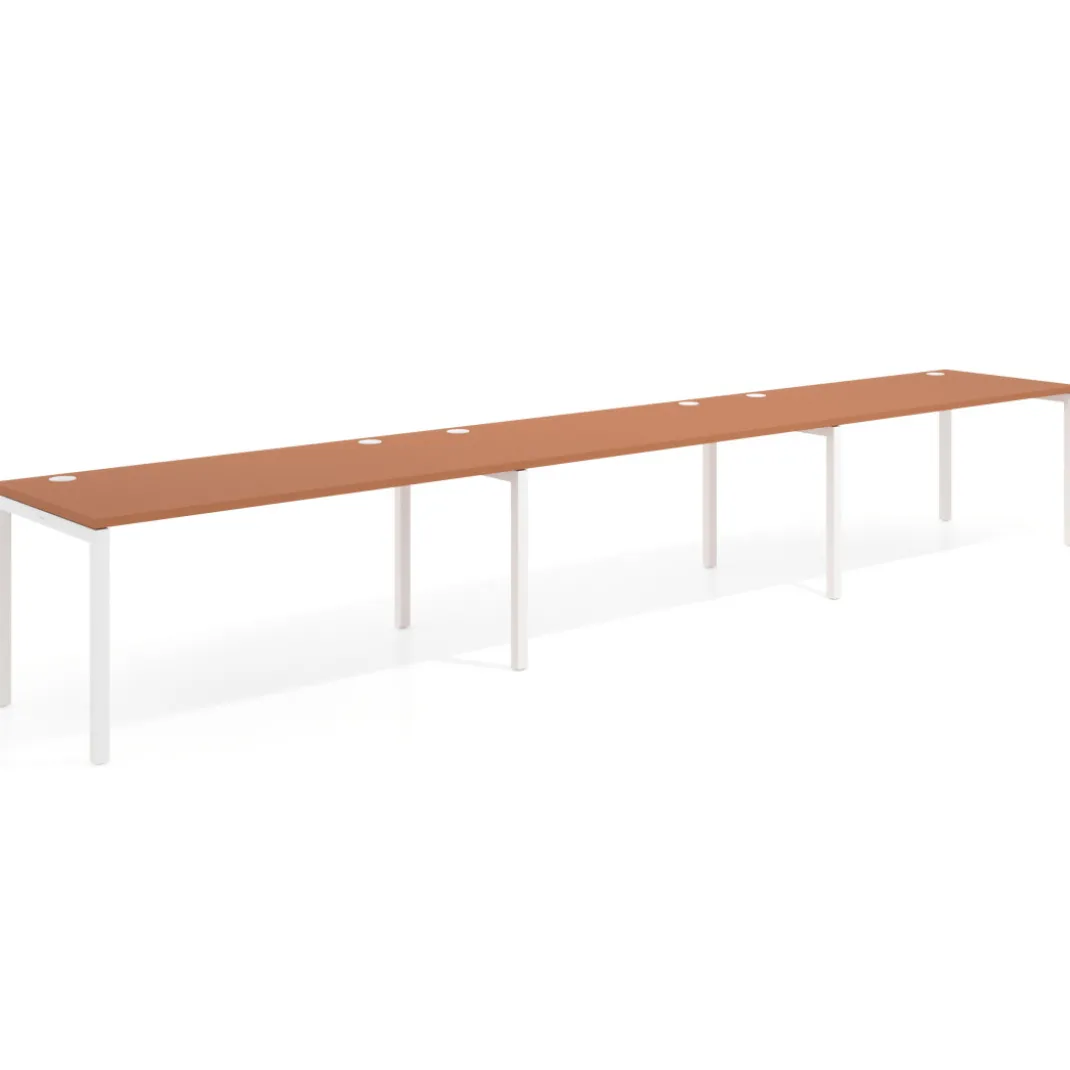 Mesa de oficina progresiva triple Kube, fondo 80cm, estructura blanca