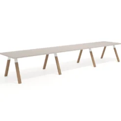 Mesa de oficina progresiva UvePro triple, fondo 100cm, estructura blanca, patas de madera
