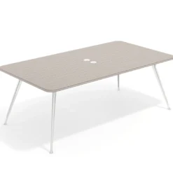 Mesa de reuniones Tekno gran formato, fondo 120, patas aluminio inyectado, estructura cromada