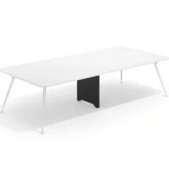 Mesa de reuniones Tekno gran formato, fondo 140, patas aluminio inyectado, estructura cromada