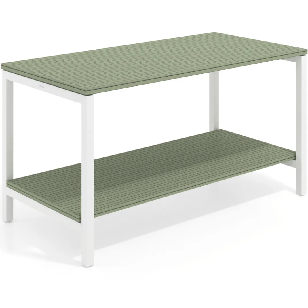 Mesa de trabajo expositor Kube con 2 niveles, estructura blanca