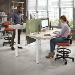 Mesa Multipuesto Elevable eléctrica Erghos Motion estructura blanca 2 cantos curvos