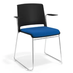 Silla Confidente tapizada con brazos Lotus